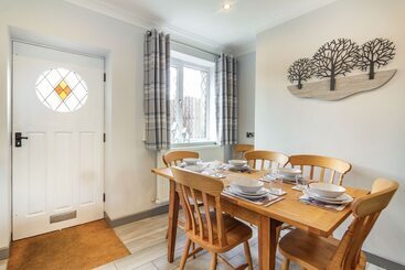 Corner Cottage