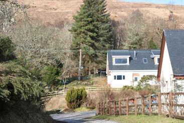 Oak Cottage