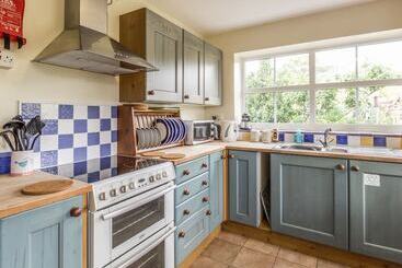 Old Hall Cottage