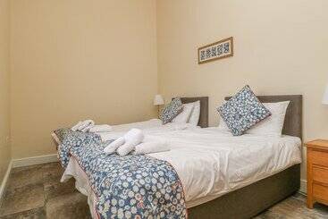 Pear Tree Cottage