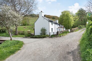 بيت ريفى Pen Y Bont
