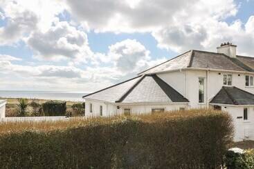 The Beach House Criccieth