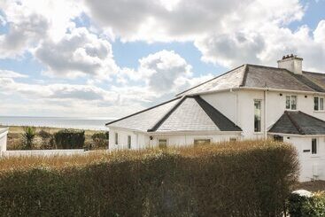 The Beach House Criccieth