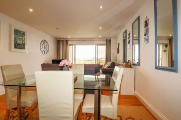 47 Bredon Court
