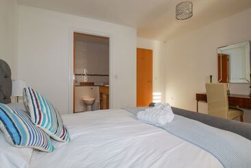47 Bredon Court