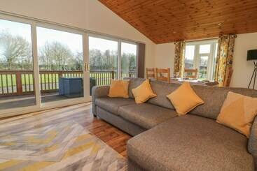 Ash Tree Lodge