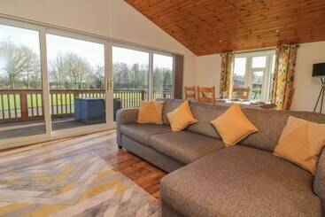 Ash Tree Lodge