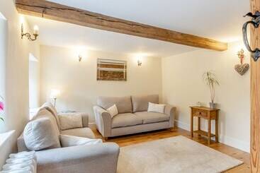 Bedehouse Cottage