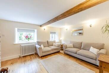 Bedehouse Cottage