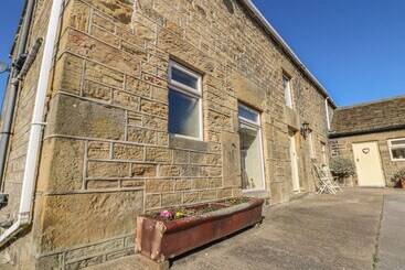 Bullace Barn