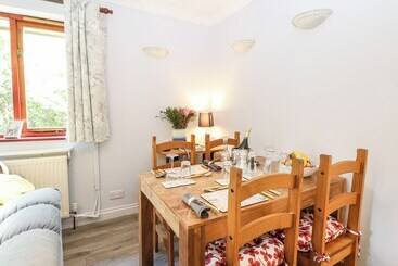 Deer Cottage