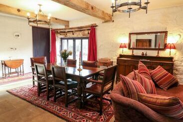 Gatehouse Croft