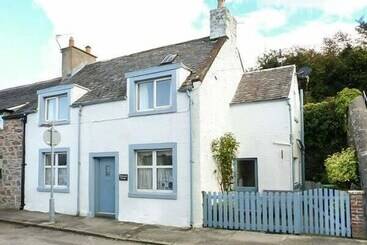 Nathaniel's Cottage