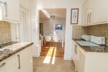 Old Orchard Cottage