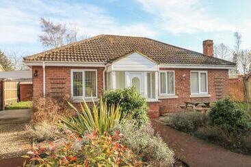 Old Orchard Cottage