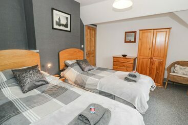 Parc Cottage