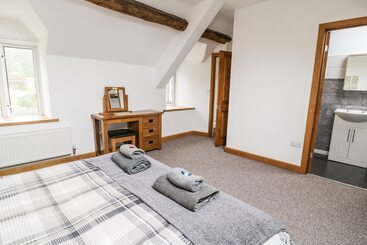 Parc Cottage