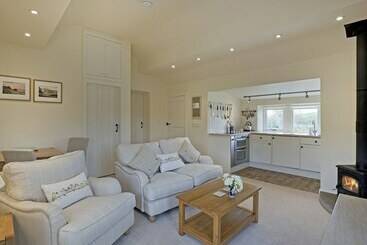 Reynard Ing Cottage