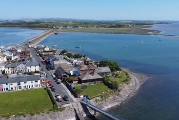 Roa Island House