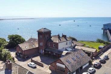 Roa Island House