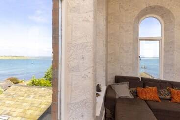 Roa Island House