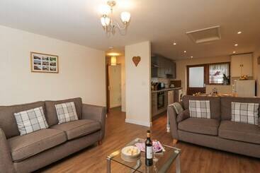 Roan Cottage