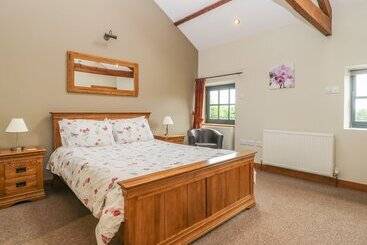 Sally's Barn