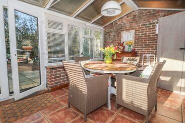 Woodend Annexe