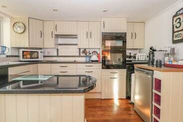 Woodend Annexe