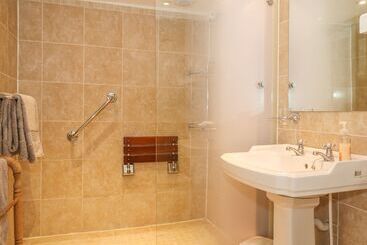 Woodend Annexe