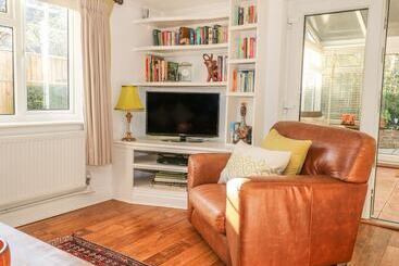 Woodend Annexe