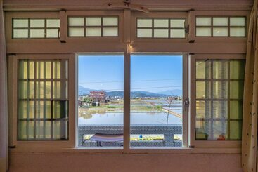 تختخواب و صبحانه Yilan Real Fun Homestay