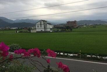 تختخواب و صبحانه Yilan Real Fun Homestay
