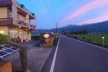 تختخواب و صبحانه Yilan Real Fun Homestay