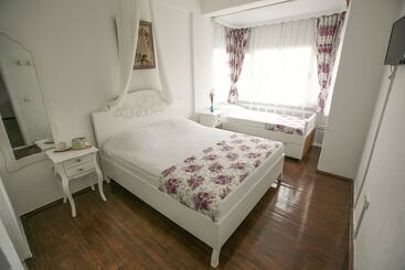هتل Aisem By Hire Alacati