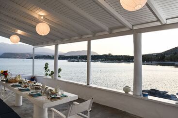هتل Casa Limnionari Beach House