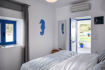 هتل Casa Limnionari Beach House