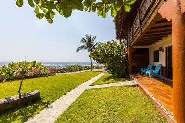 هتل Casa Manzanillo Boutique