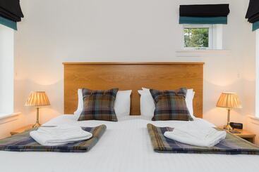 Hotel Elderburn Lodges