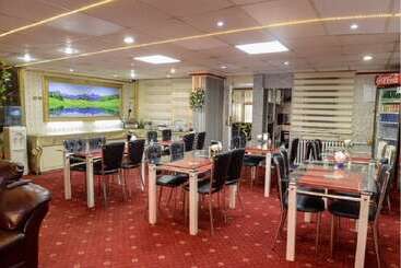 هتل Grand Saray