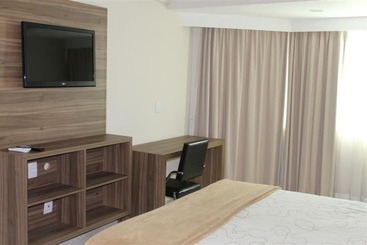 هتل Resende Inn