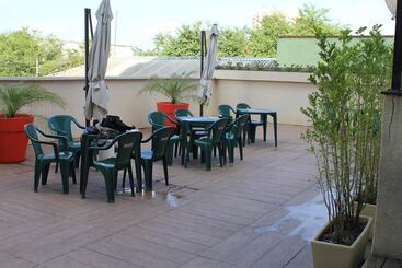 هتل Resende Inn