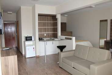 هتل Resende Inn