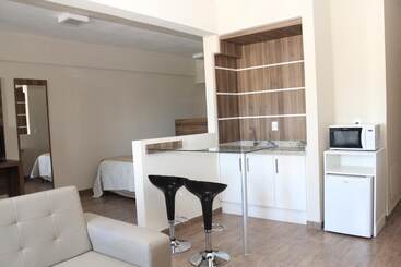 هتل Resende Inn