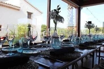 هتل روستایی Mas Llagostera