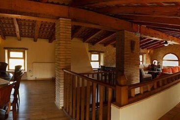 هتل روستایی Mas Llagostera