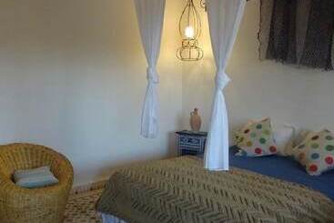پانسیون Art'gana Lodge
