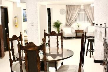 پانسیون Casa De Hospedaje Vivaio