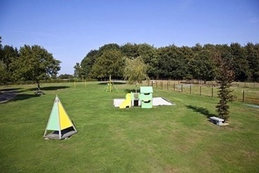 استراحتگاه Bungalowpark Landsrade