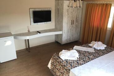 Serra Otel